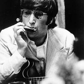 John Lennon by Robert Whitaker