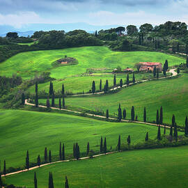 La Foce In Tuscany, Italy by Weerakarn Satitniramai
