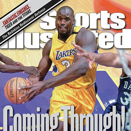 Los Angeles Lakers Shaquille Oneal... Sports Illustrated Cover by Sports Illustrated