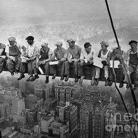 Lunch Atop a Skyscraper by Baltzgar