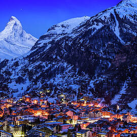 Matterhorn At Night by Weerakarn Satitniramai