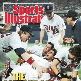 Minnesota Twins Dan Gladden, 1987 World Series Sports Illustrated Cover by Sports Illustrated