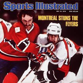 Montreal Canadiens Larry Robinson, 1976 Nhl Stanley Cup Sports Illustrated Cover by Sports Illustrated