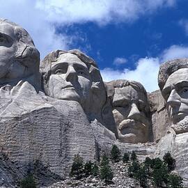 Mount Rushmore Nat'l Memorial, Sd by Udo Bernhart