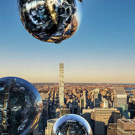 Ny, Nyc, Summit One Vanderbilt, Observatory, Bobbing Silver Balloons by Lumiere