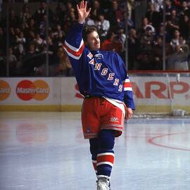 Pittsburgh Penguins V New York Rangers by B Bennett
