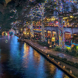 Riverwalk Christmas Lights by Steven Sparks