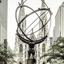 Rockefeller Center, Nyc by Antonino Bartuccio