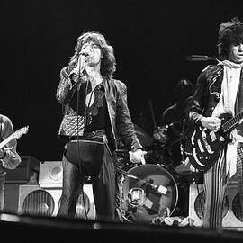 Rolling Stones On Stage by Express