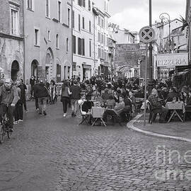 Rome BW - Have Lunch In The Street by Stefano Senise