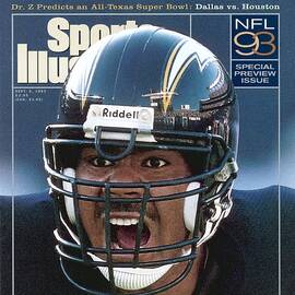 San Diego Chargers Junior Seau, 1993 Nfl Football Preview Sports Illustrated Cover by Sports Illustrated
