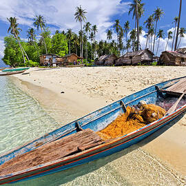 Sibuan Island by Photography By Spintheday