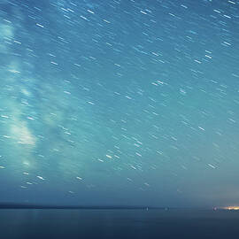 Spinning Skies by Shaunl