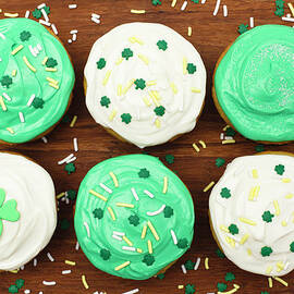St. Patricks Cupcakes by Dustypixel