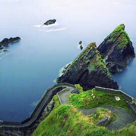 Staircase leading to the Dunquin Pier in Ireland by Miroslav Liska