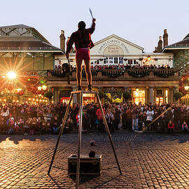 Street Performer by Suzy Bennett