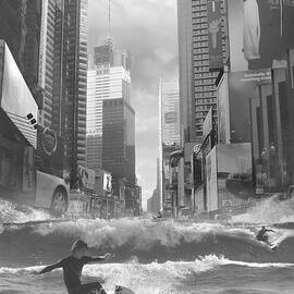 Swell Time In Town by Thomas Barbey