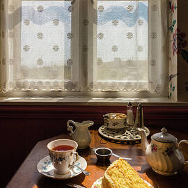 Tea & Cake by Andrea Armellin