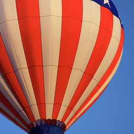 USA patriotic hot air balloon by Tatiana Travelways