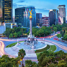 Victory Column, Mexico City, Mexico by Claudia Uripos
