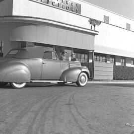 Walt Disney by Earl Theisen Collection