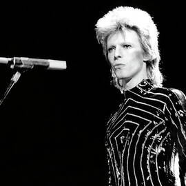 Ziggy Stardust Era Bowie In La by Michael Ochs Archives