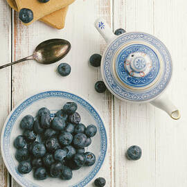 Blueberries by Jelena Jovanovic
