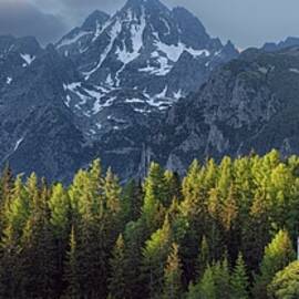 High Tatras by Robert Grac