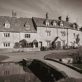 Lower Slaughter cottages by Seeables Visual Arts