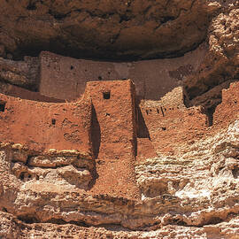 Montezuma Castle Cliff Dwelling, Arizona by Abbie Matthews