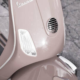 Vespa #1 by La Dolce Vita