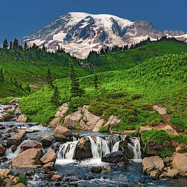 Edith Creek and Mount Rainier, Washington state by Abbie Matthews