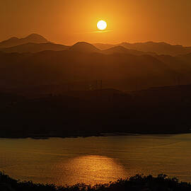 Sunset on Castaic Lake by Tommy Farnsworth