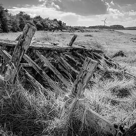 Historic tidal river bank erosion protection scheme at Purton Hu by Seeables Visual Arts