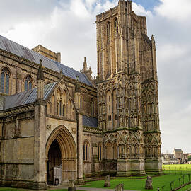 Wells Cathedral by Shirley Mitchell
