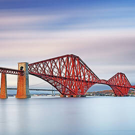 Forth Railway Bridge by Grant Glendinning