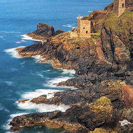 Long duration image of the ruins at Botallack tin mine by Steven Heap
