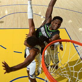 Kevon Looney by Noah Graham