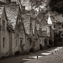 Arlington Row, Bibury by Seeables Visual Arts