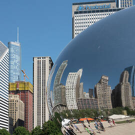ATT Plaza and Cloud Gate by Shankar Adiseshan