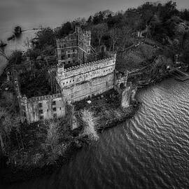 Bannerman Castle NY BW by Susan Candelario