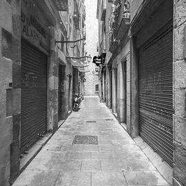 Typical Barcelona Alley of the Ciutat Vella by Stefano Senise