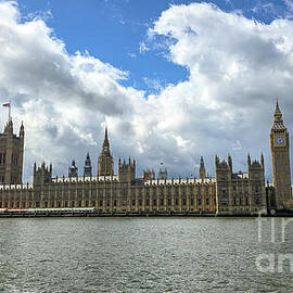 Big Ben, Parliament - London, England by Jeff Saunders