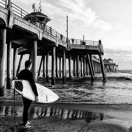 Black California Series - Huntington Beach Pier Surfer by Philippe HUGONNARD