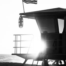 Black California Series - Lifeguard Tower Sunset by Philippe HUGONNARD