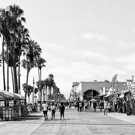Black California - Venice Beach Boardwalk II by Philippe HUGONNARD