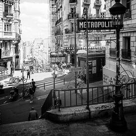 Black Montmartre Series - Paris Metropolitain by Philippe HUGONNARD