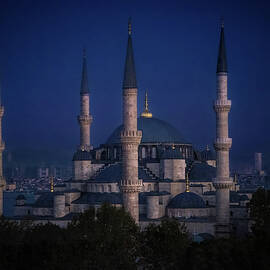 Blue Mosque of Istanbul by Rebecca Herranen