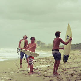 boys of summer by Laura Fasulo