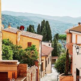 Castagneto Carducci Tuscany by Laura Murray
